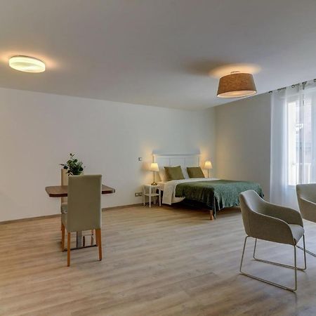 Ovelia Dijon - Le Courtille Ste-Marthe Apartment Exterior photo